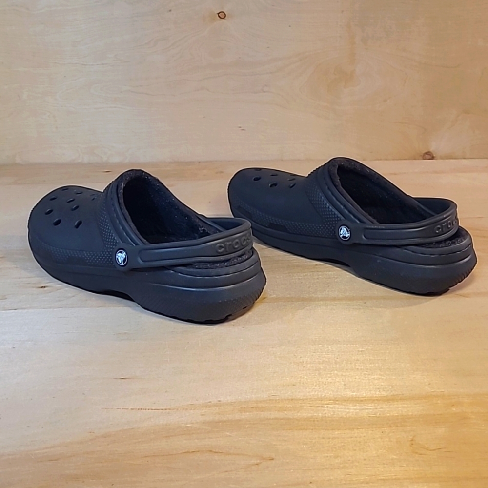 Crocs Fur Lined Black Unisex Adult Clogs - Picture 6 of 10